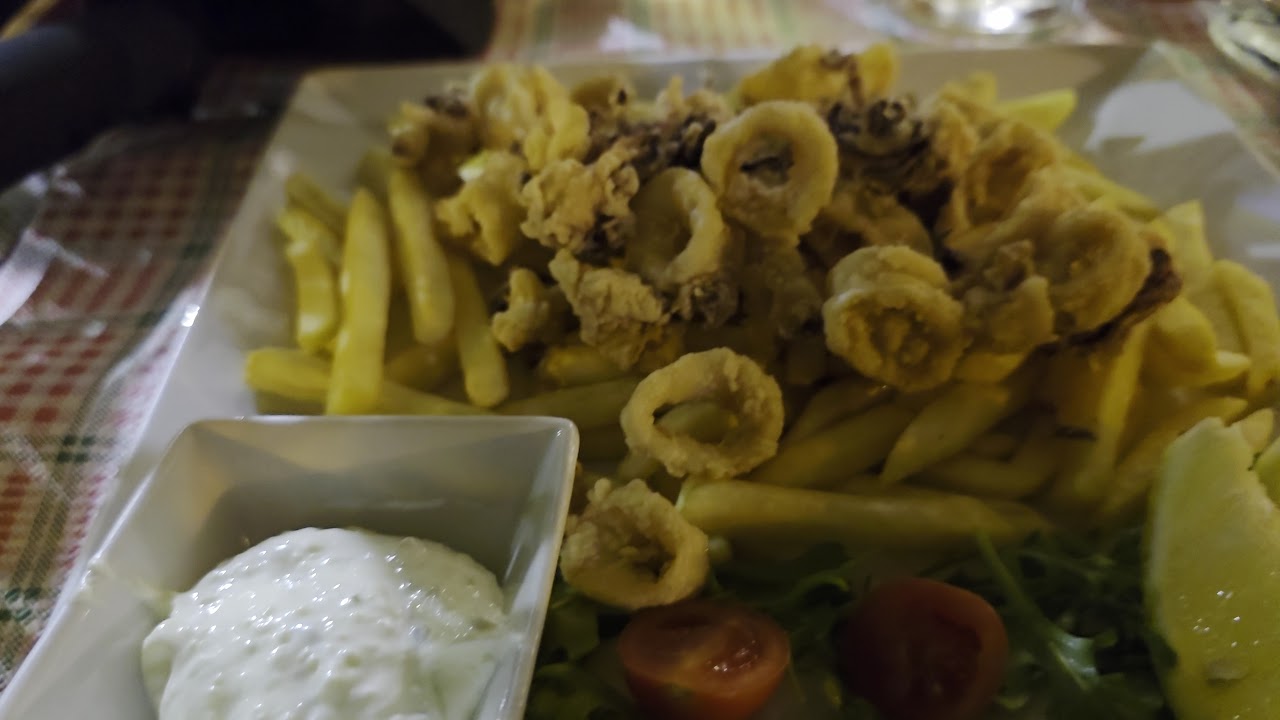 Golden fried calamari
